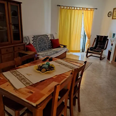 Mjalvor - Apº Em Com Piscina Alvor