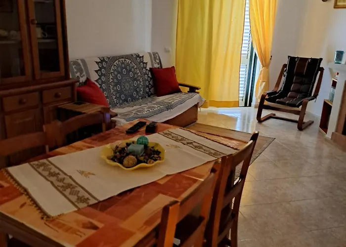 Mjalvor - Apº Em Com Piscina Alvor