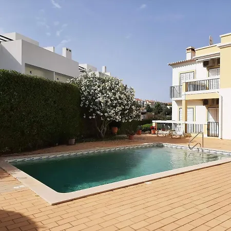 Mjalvor - Apº Em Com Piscina Apartamento