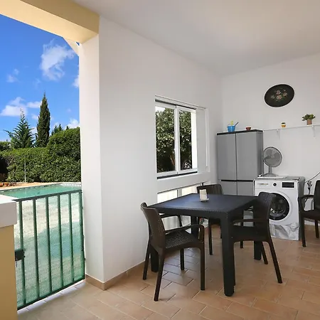 Mjalvor - Apº Em Com Piscina Apartment Alvor